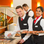 Umiejętności kelnerskie w cateringu