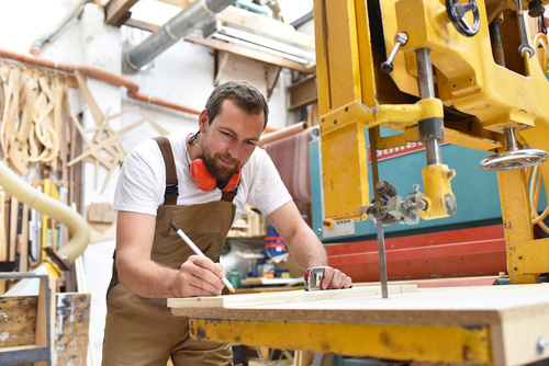 CV-hanger Timmerman Timmerwerkplaats en installatie